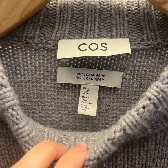 COS - 100% thick cashmere sweater XS - Picture 2 of 4